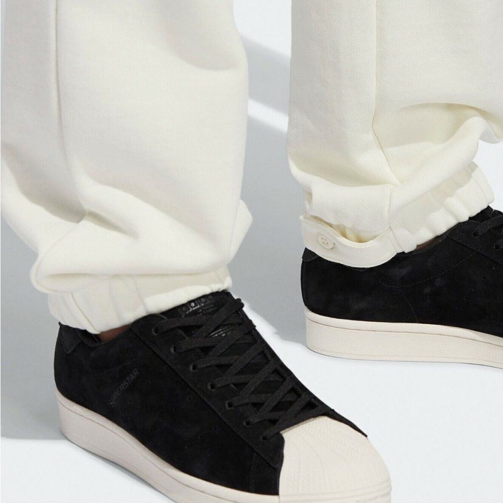 Men's Adidas Pants Size Medium “Shmoo” Skateboarding Rare Off White BRAND NEW - Picture 4 of 8